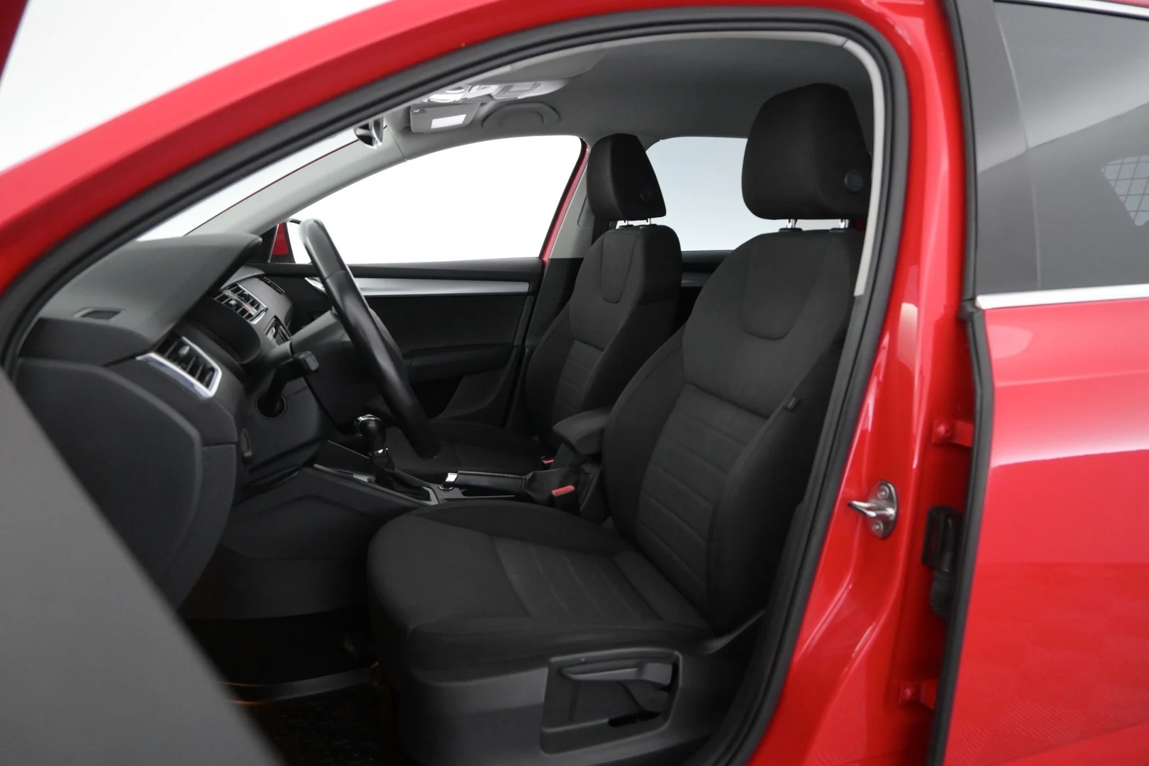 Car Image - 5mlmBiTQBEoBifChKdsZTo