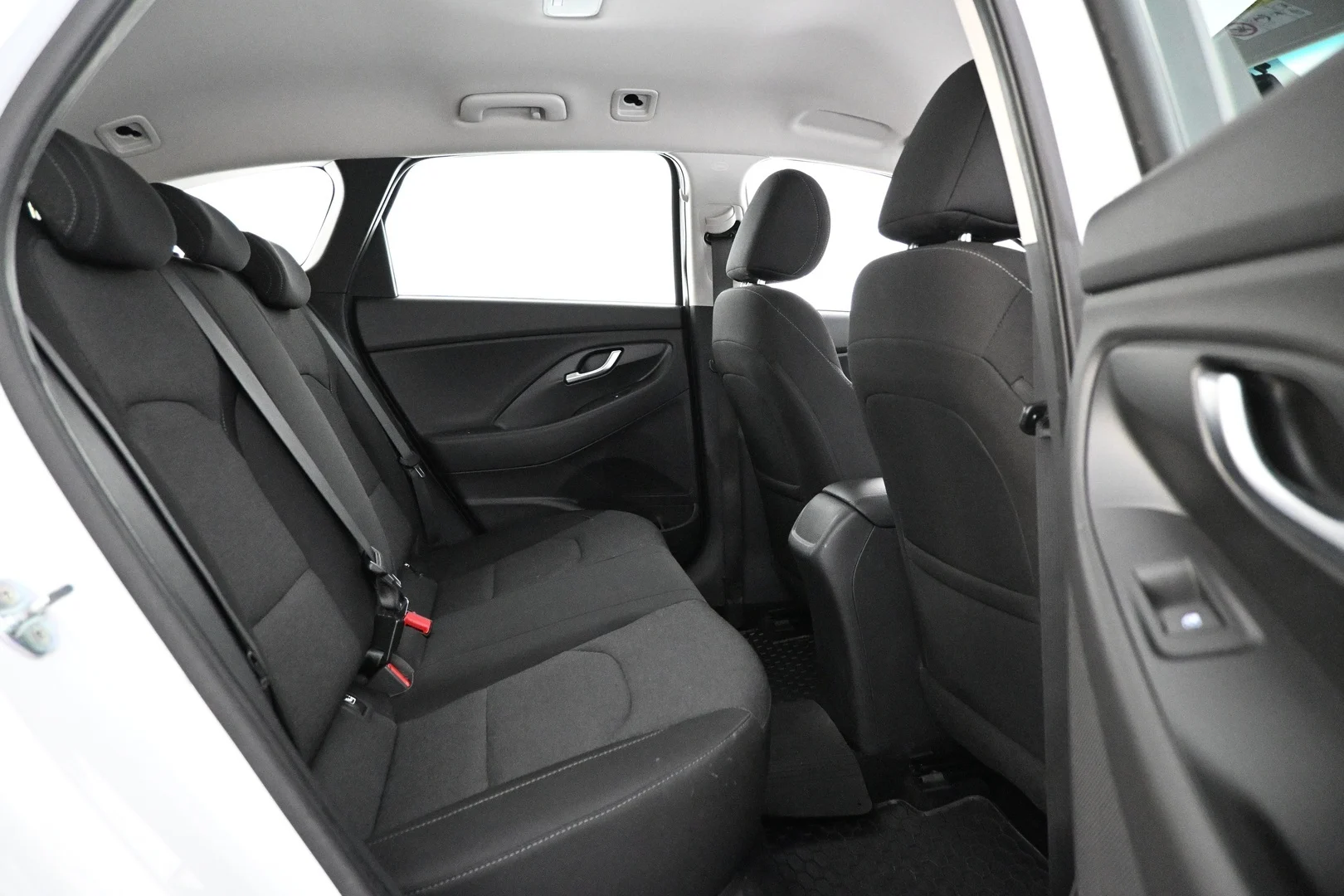 Car Image - 2xiPXiiaNopR1rneKaI0J8