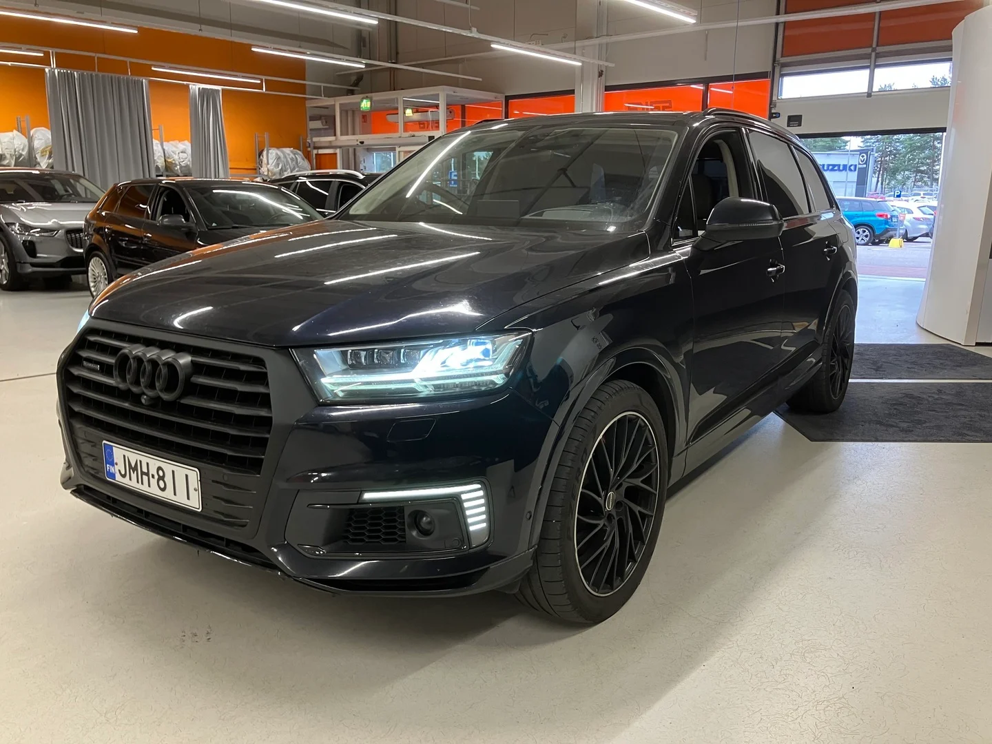 Car Image - 5Lgw1Z9RekA5dt6XQx07XN