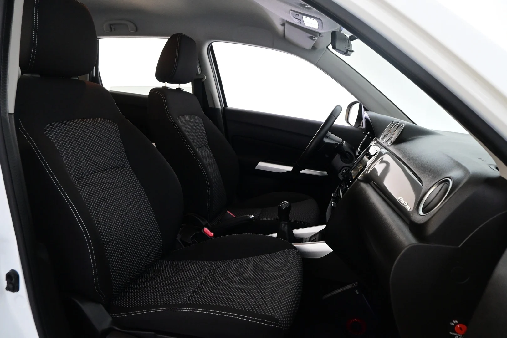 Car Image - 1FqG2T9YP1hjQI1uXYnFPD