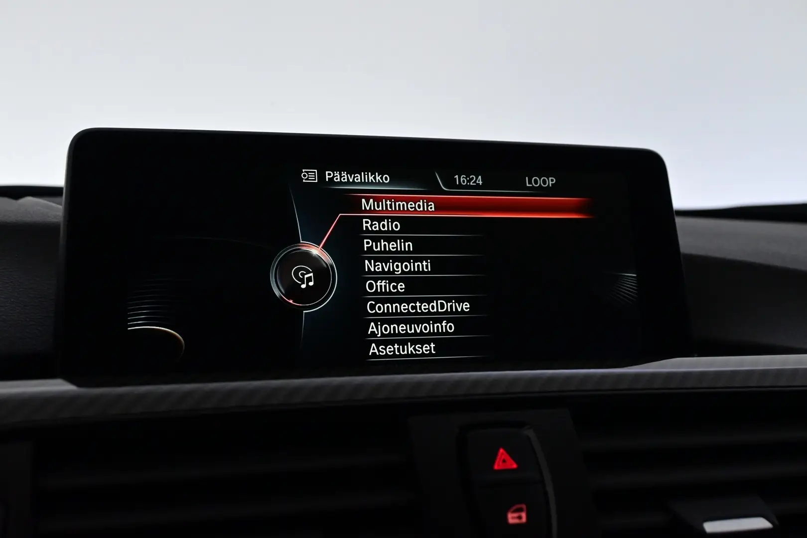 Car Image - akbDnVgzNYHma2C1xNXtI