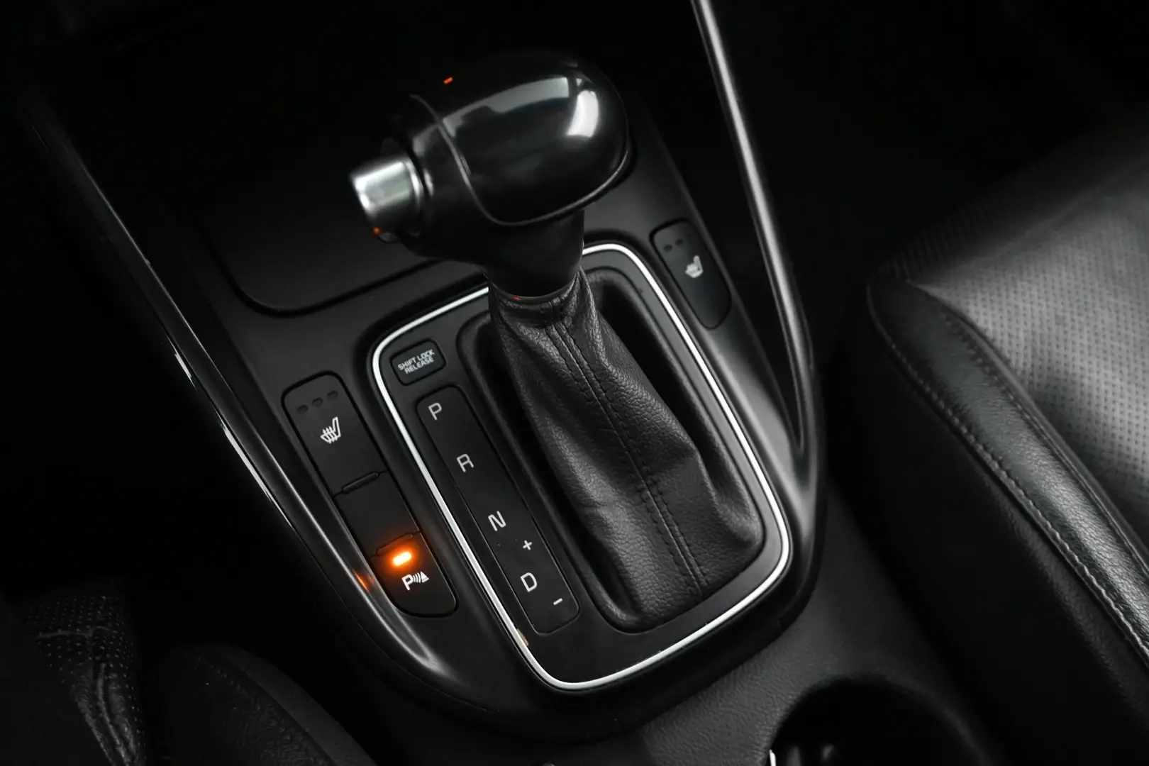Car Image - 4oSsNYmeqWm1xGAPsQ9uVC