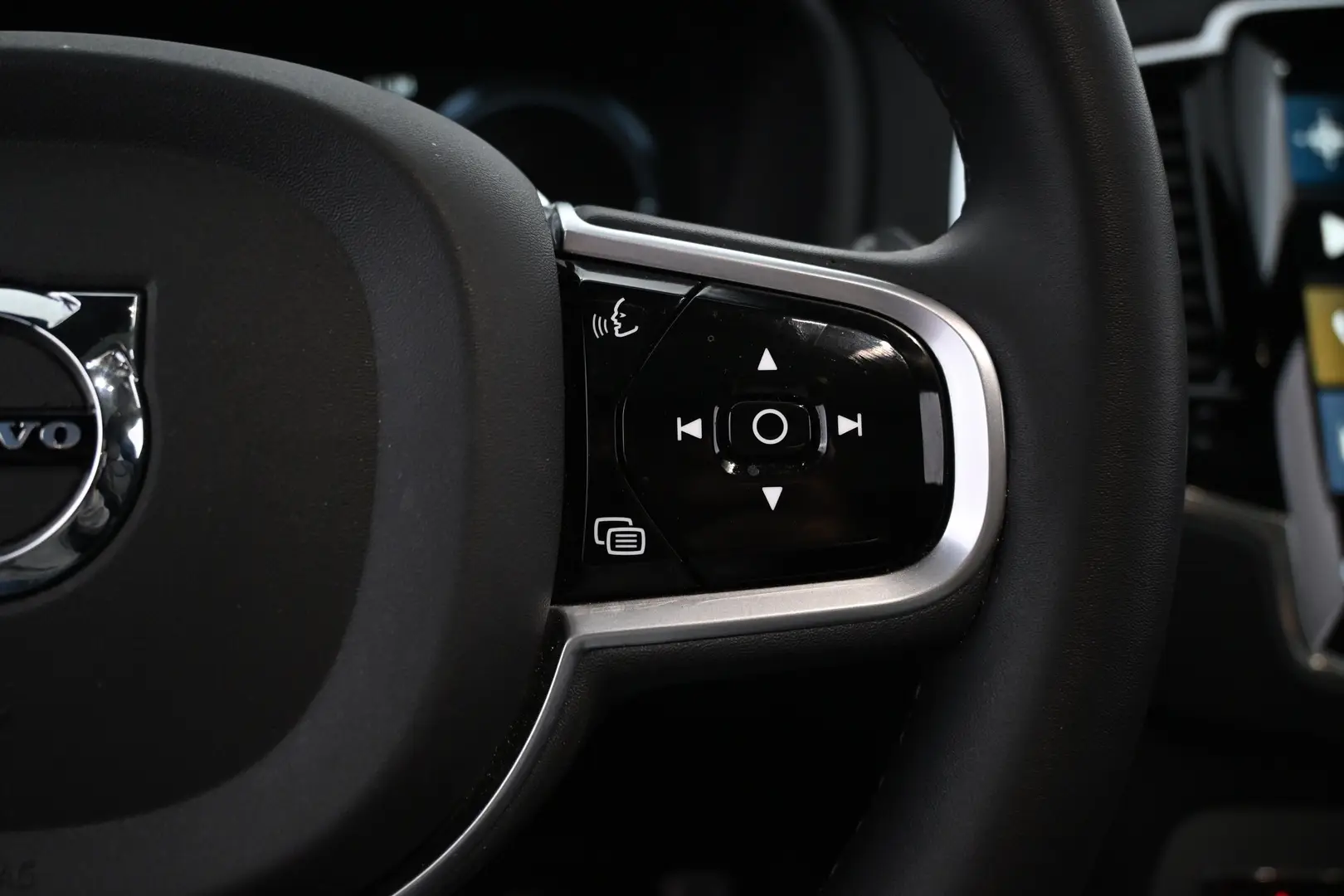Car Image - ItALYdJP7EZOMWlFakrZF