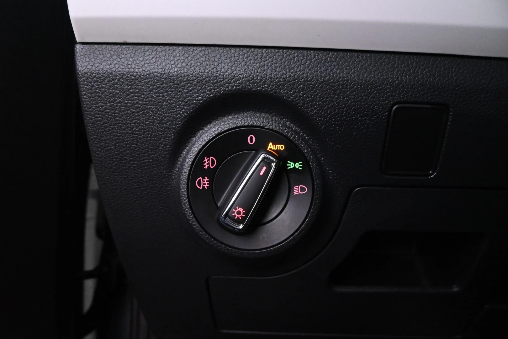 Car Image - 5IRJ9qm1BuqRu7Qu16luWw