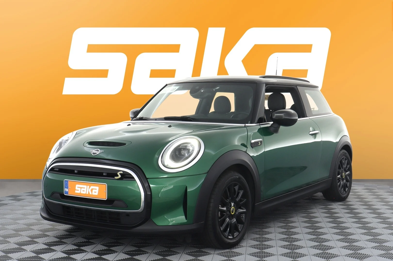 Car Image - 2oORLk1a5Y1fD9BzCq03nq