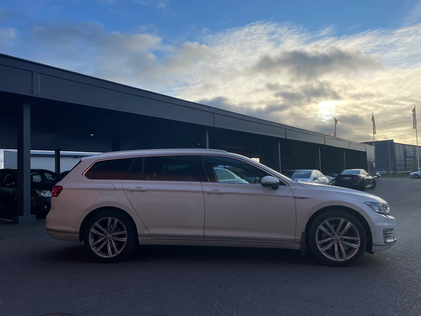 Car Image - 1YE3zCN6yiUFDVQ4Iwok4y