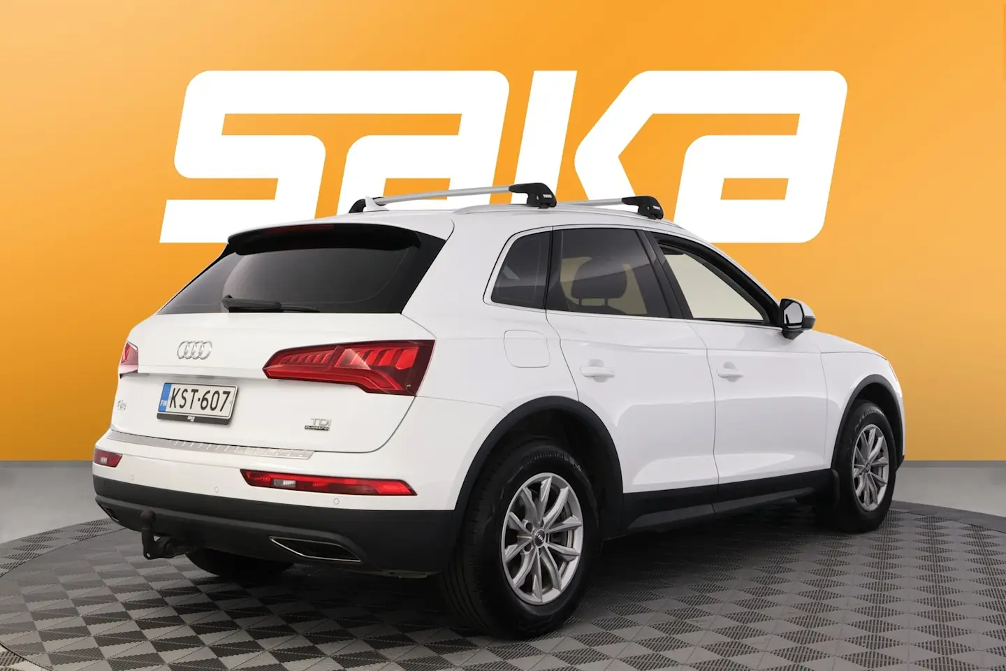 Car Image - 2CnLq8KtMV1dU9yyAWlHMA