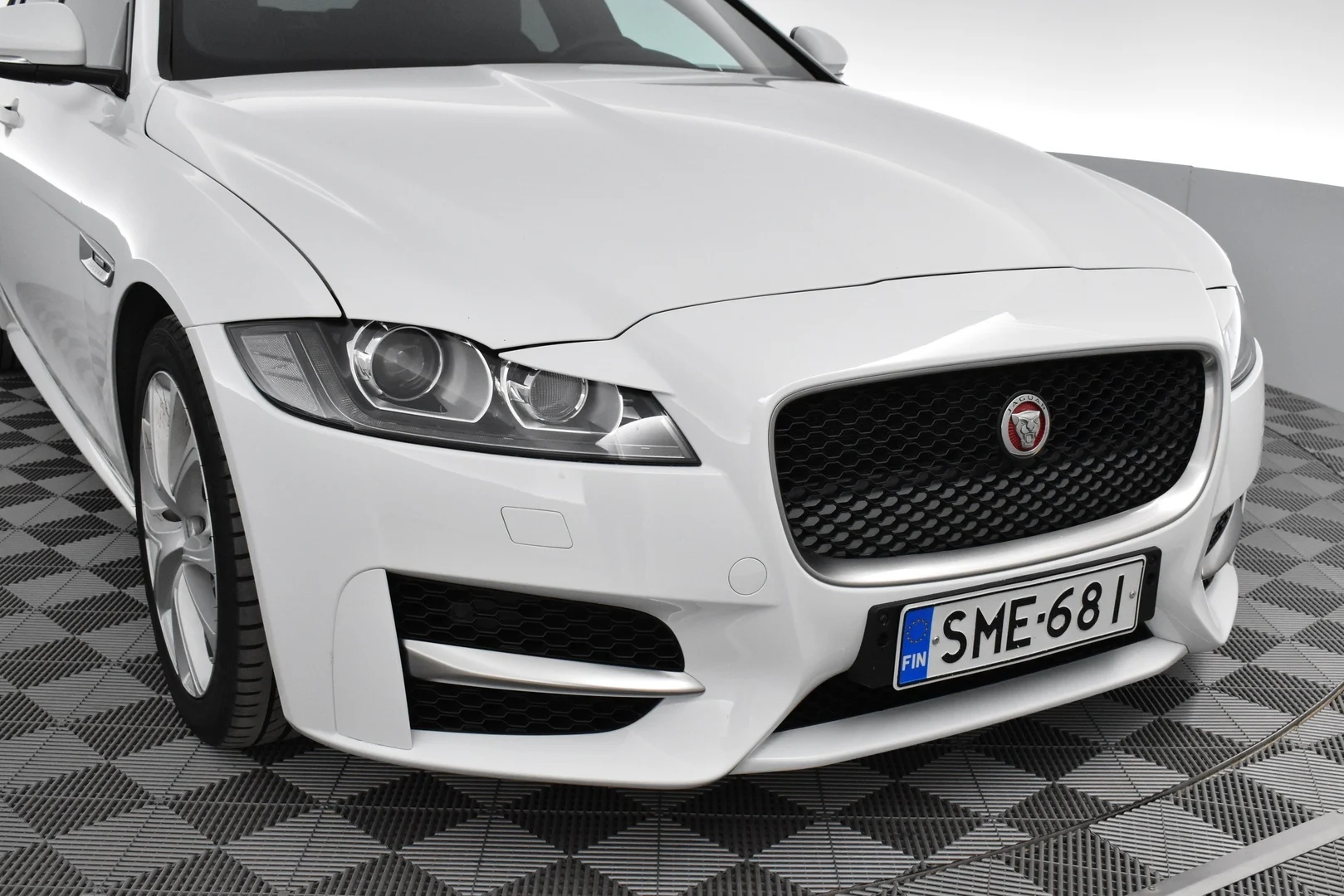 Car Image - zpeCQaUJgUALKnE1hkR5N