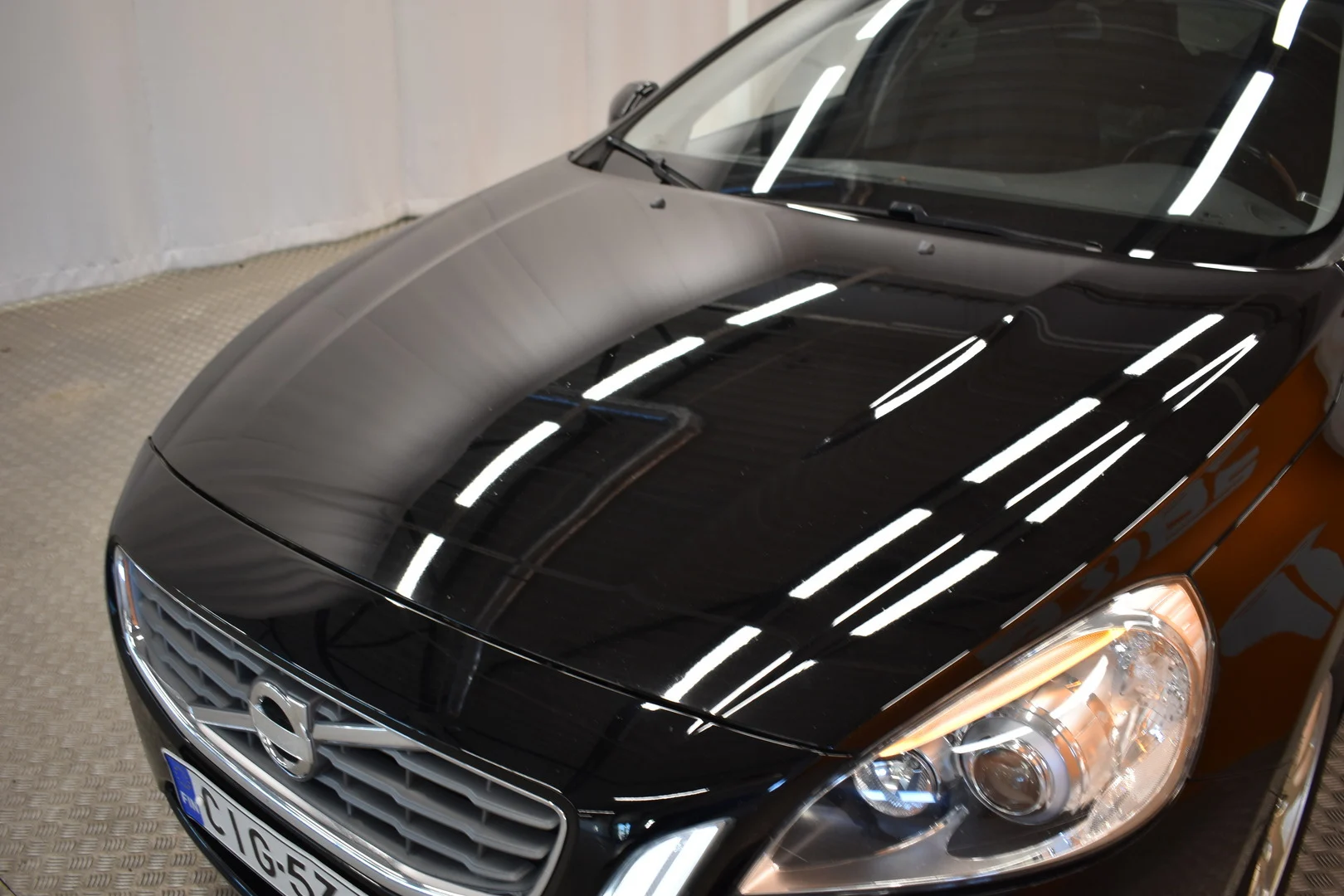 Car Image - 1XhObAPIbD5j4FTXfsHHI5