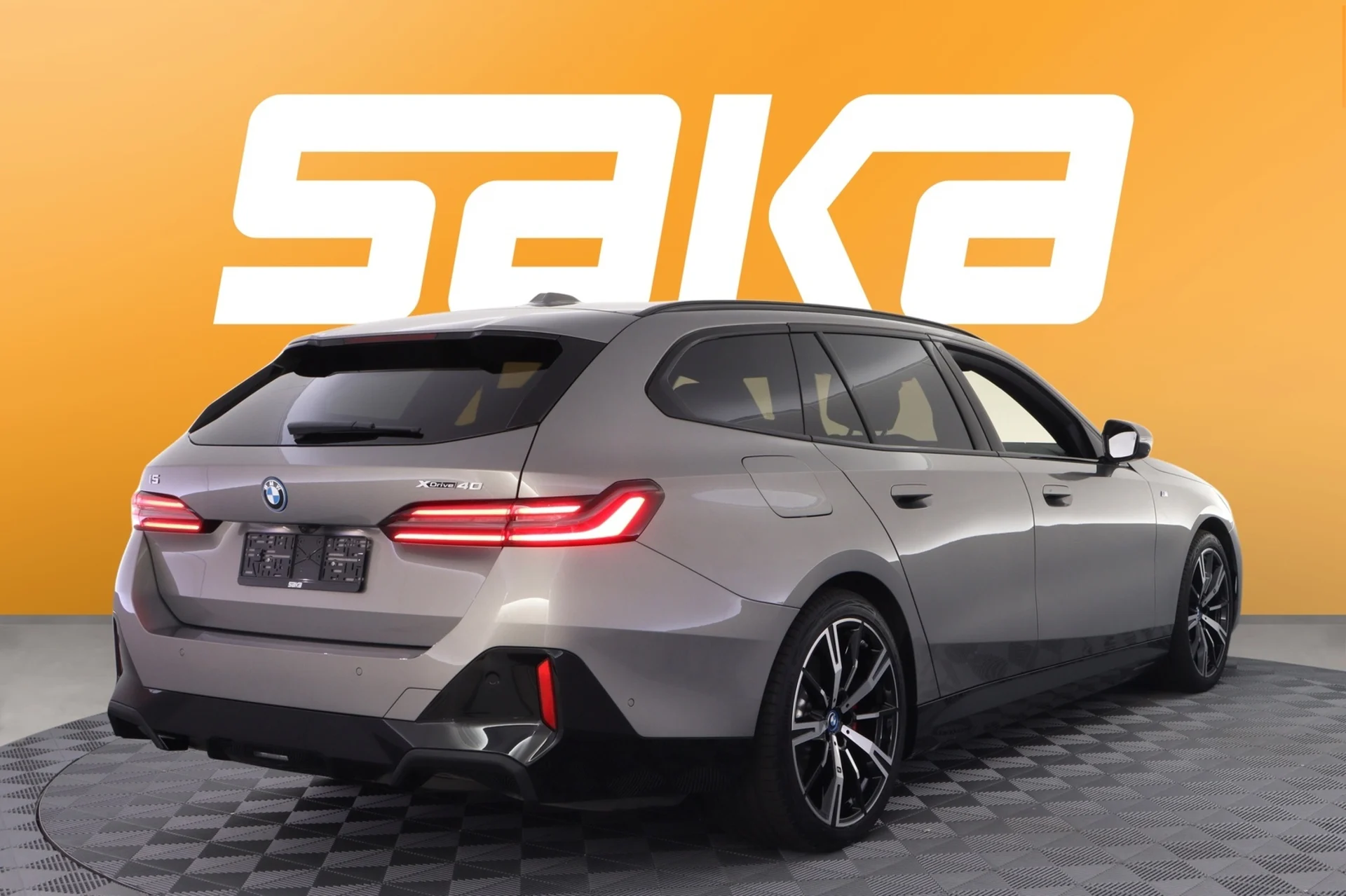 Car Image - 3fLmq34zL5Nn4X1hOmxT9N