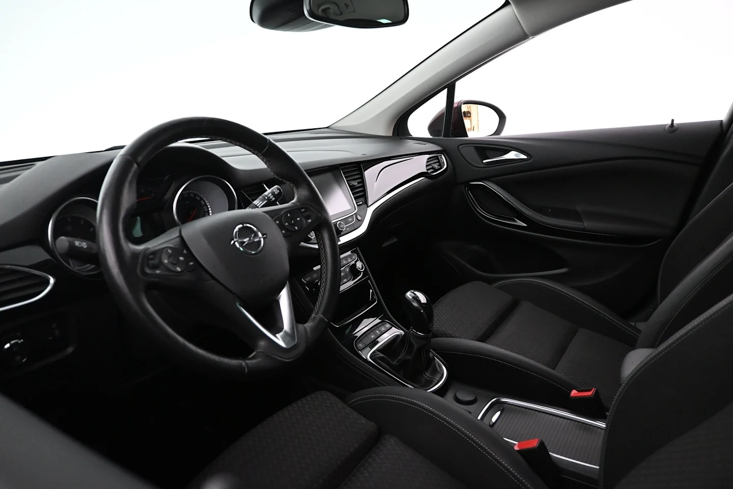 Car Image - 3DMjYhwuPzVpYs0pRgcfFJ