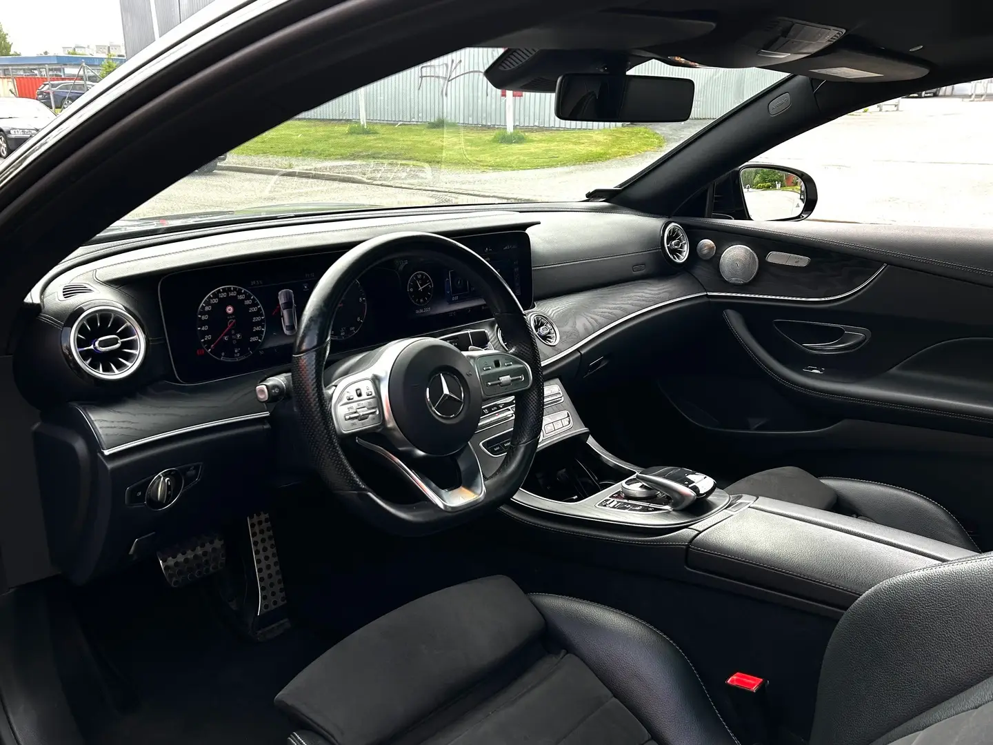 Car Image - 5xb3KgGUHj3ja8LA2WxL83