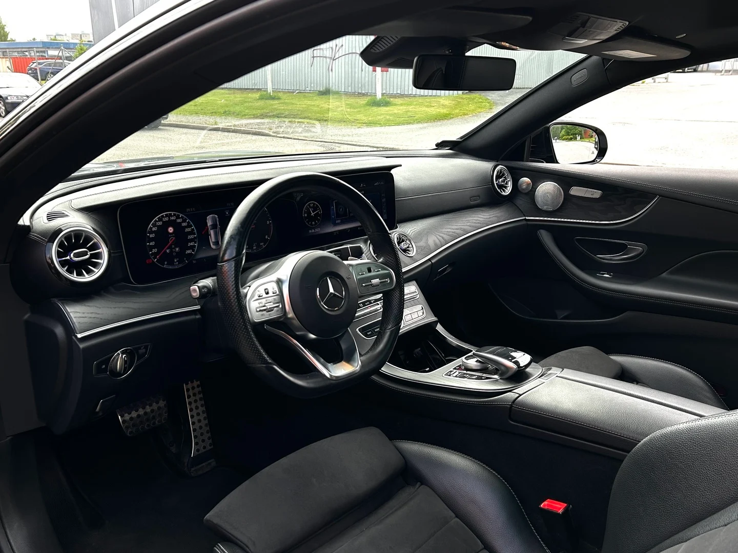Car Image - 5xb3KgGUHj3ja8LA2WxL83