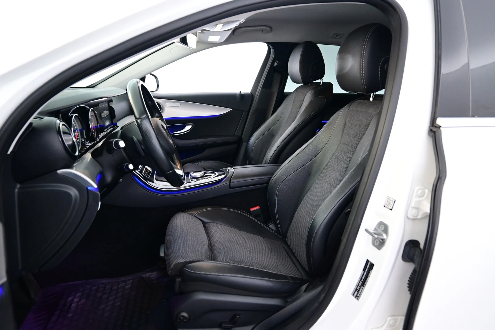 Car Image - 3xeR8YJHKH1umrGqUQjsUz