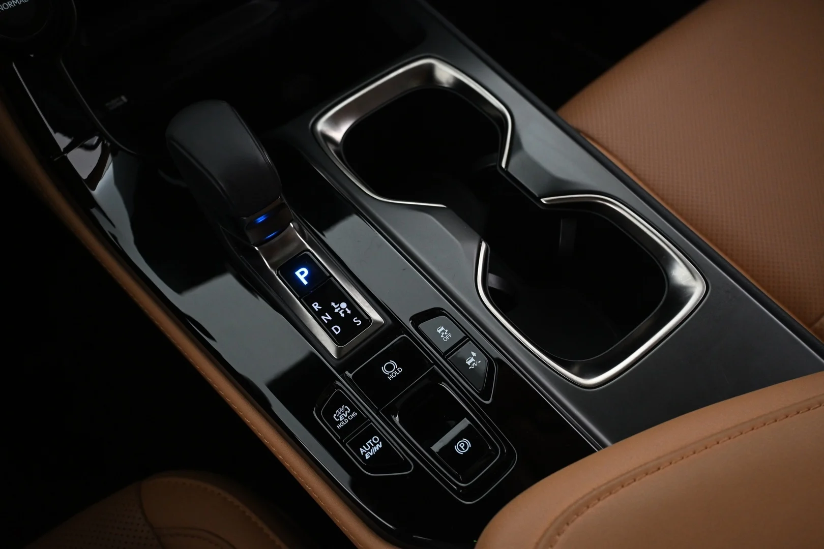 Car Image - 665uiFR3C3BXDKfnj0cSIz