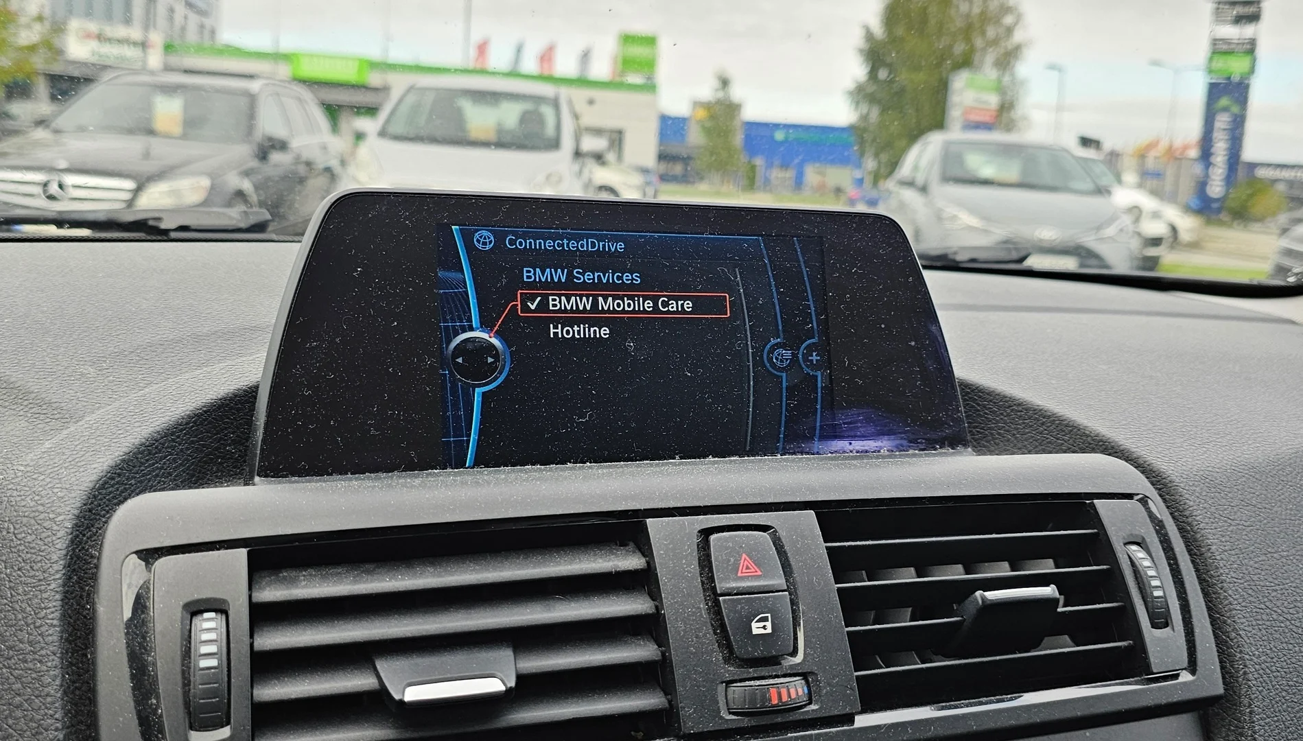 Car Image - qNDE1Th6VDv6T29CofAE8