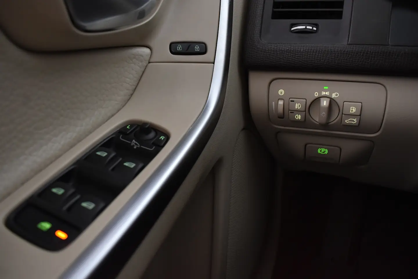 Car Image - 5BzKtSXFybRH7tkZ5Odhge