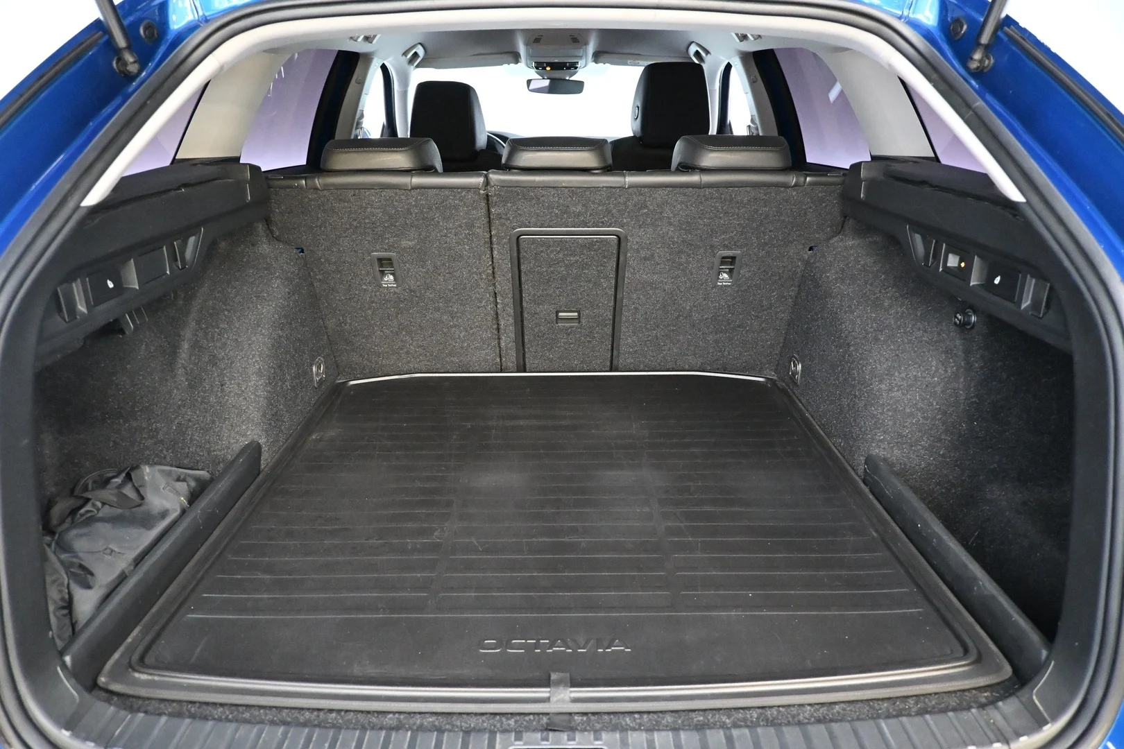 Car Image - 20VbQPwPiNe5ISmK2o6y6R