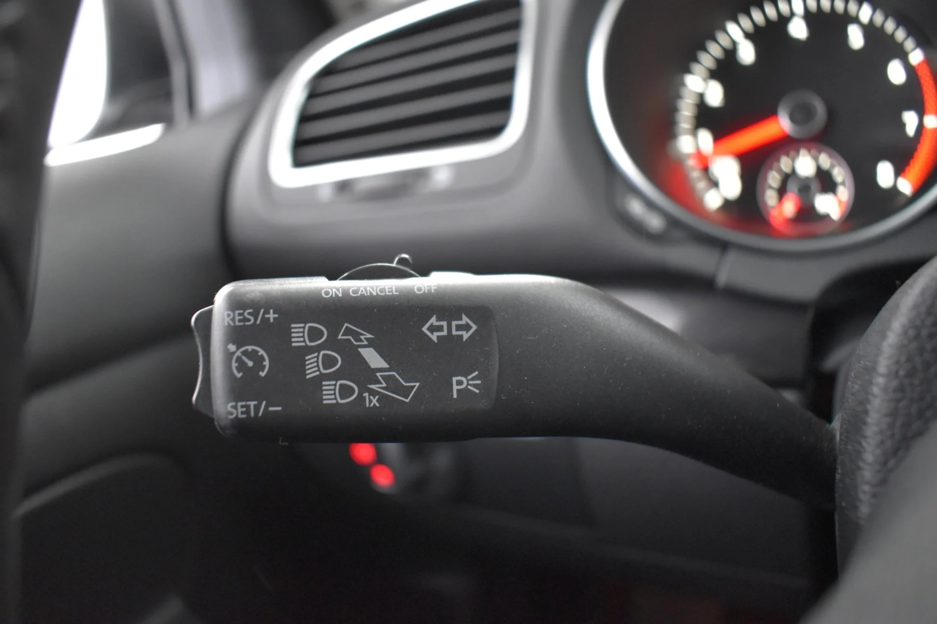 Car Image - 4Fu8yjpvt4b1nyIv2PZ3p7