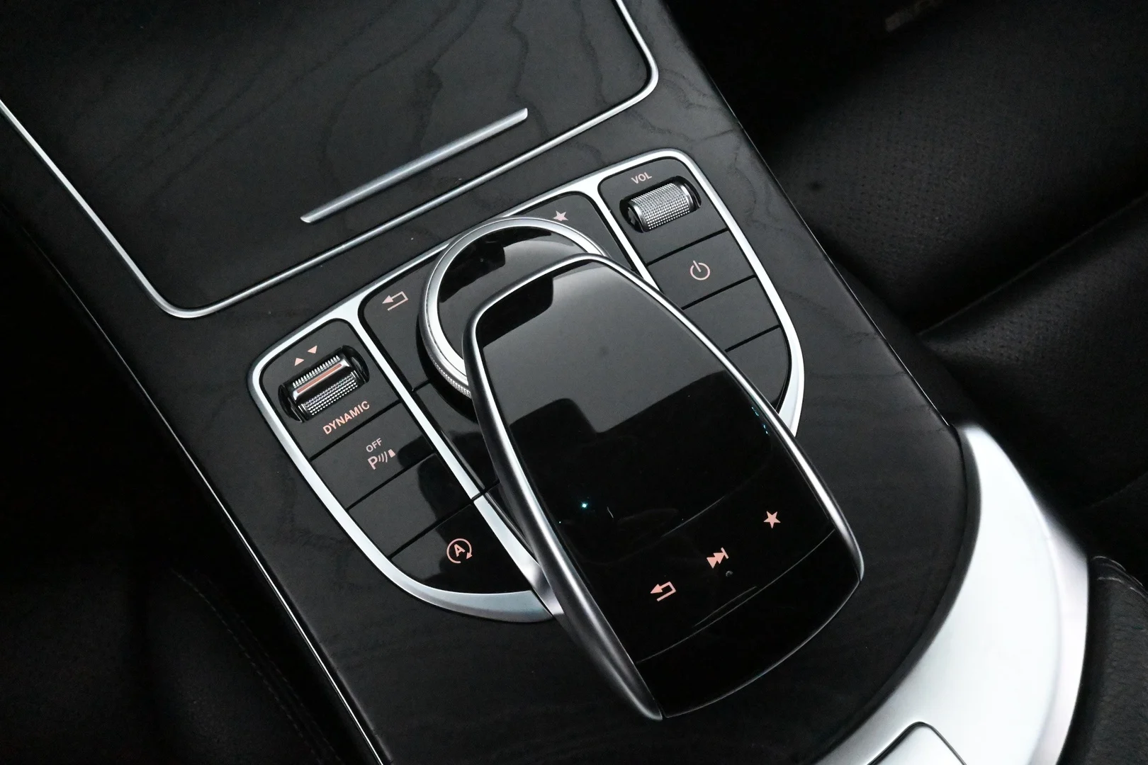 Car Image - 2flsIzprQ56dMlDvkICPzx