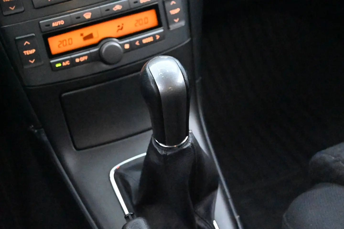 Car Image - 4uJzEmBPRLifdO9qNO5eUN
