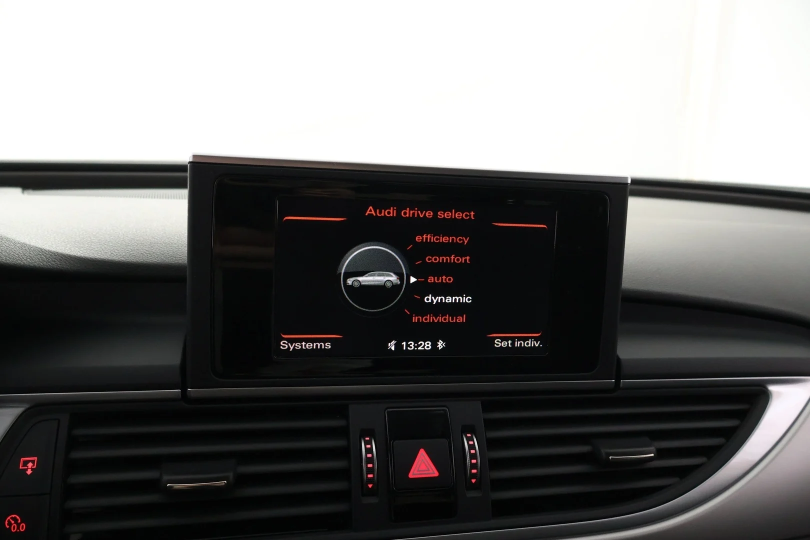 Car Image - 37jZzAKUCjlDXr88qj3yeQ