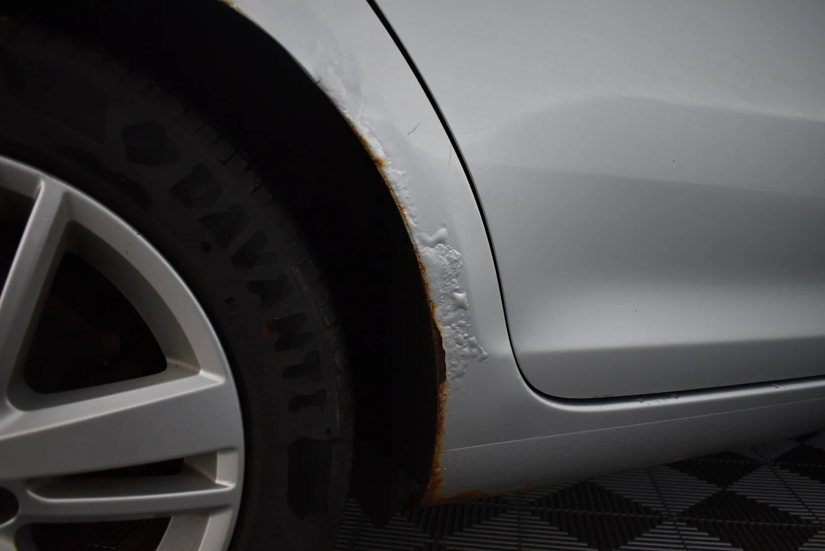 Car Image - tPecNNuE6pGeQL2osxPPP