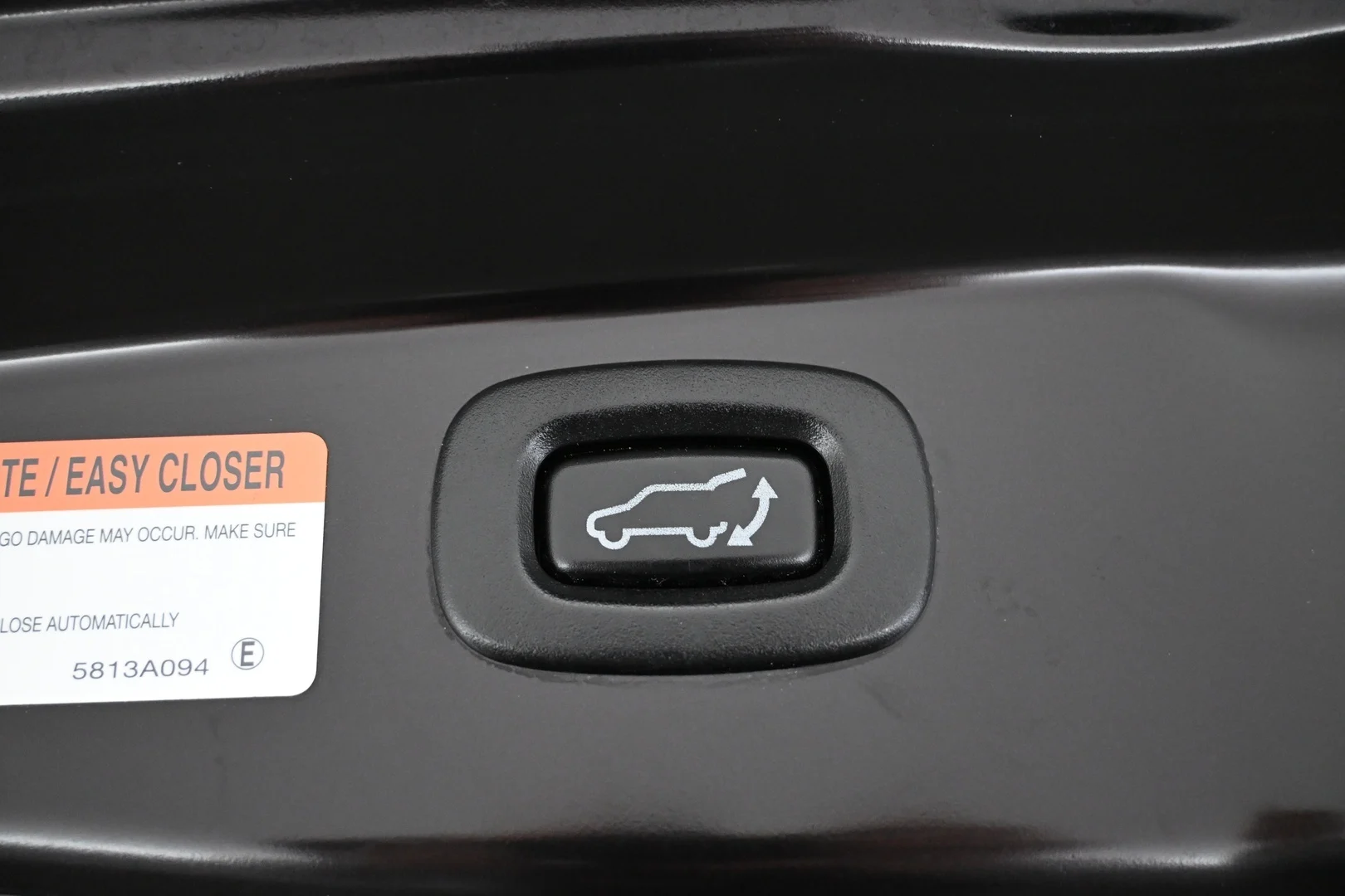 Car Image - 43TnZEfT8g3O7r9x4rxdUV