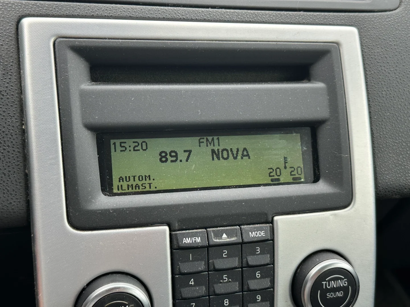 Car Image - 3FxBe9GJHOmm6wDrtFuXEl