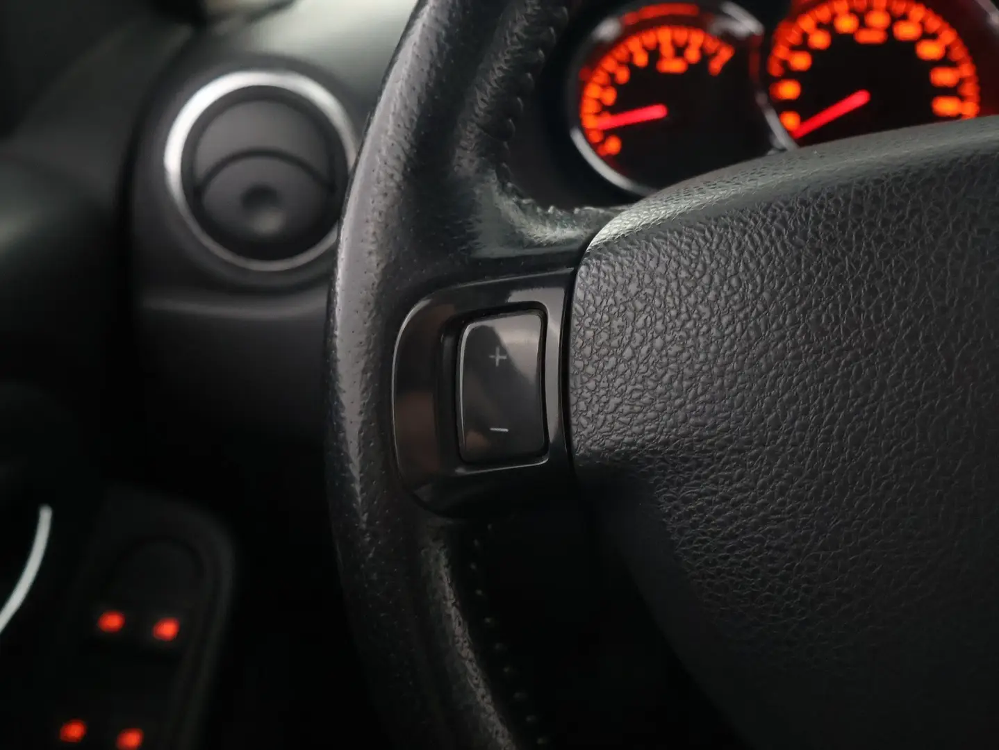 Car Image - 6TbFci42TubkjyNXz3OQSb