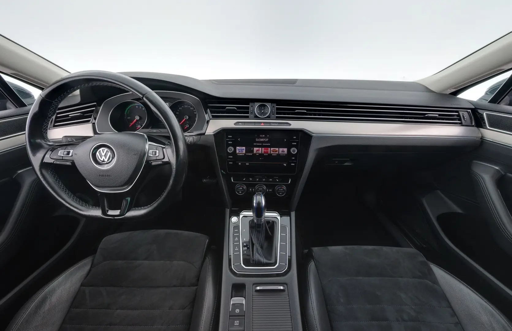 Car Image - 6SVpV2hiP0aGTcV6n4E7Qf