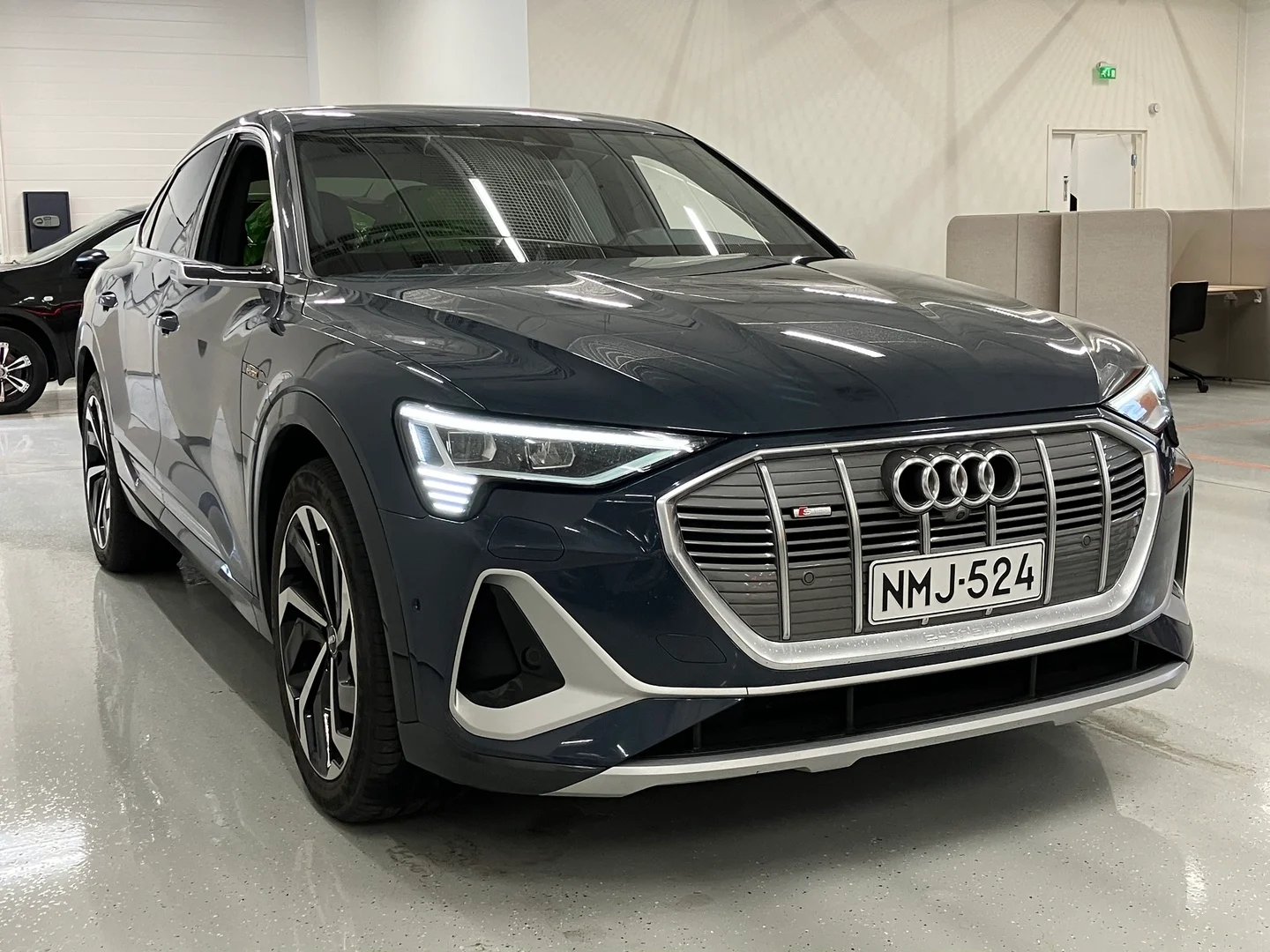 Car Image - 6tw7dnb4rYJiZSke55RCcV