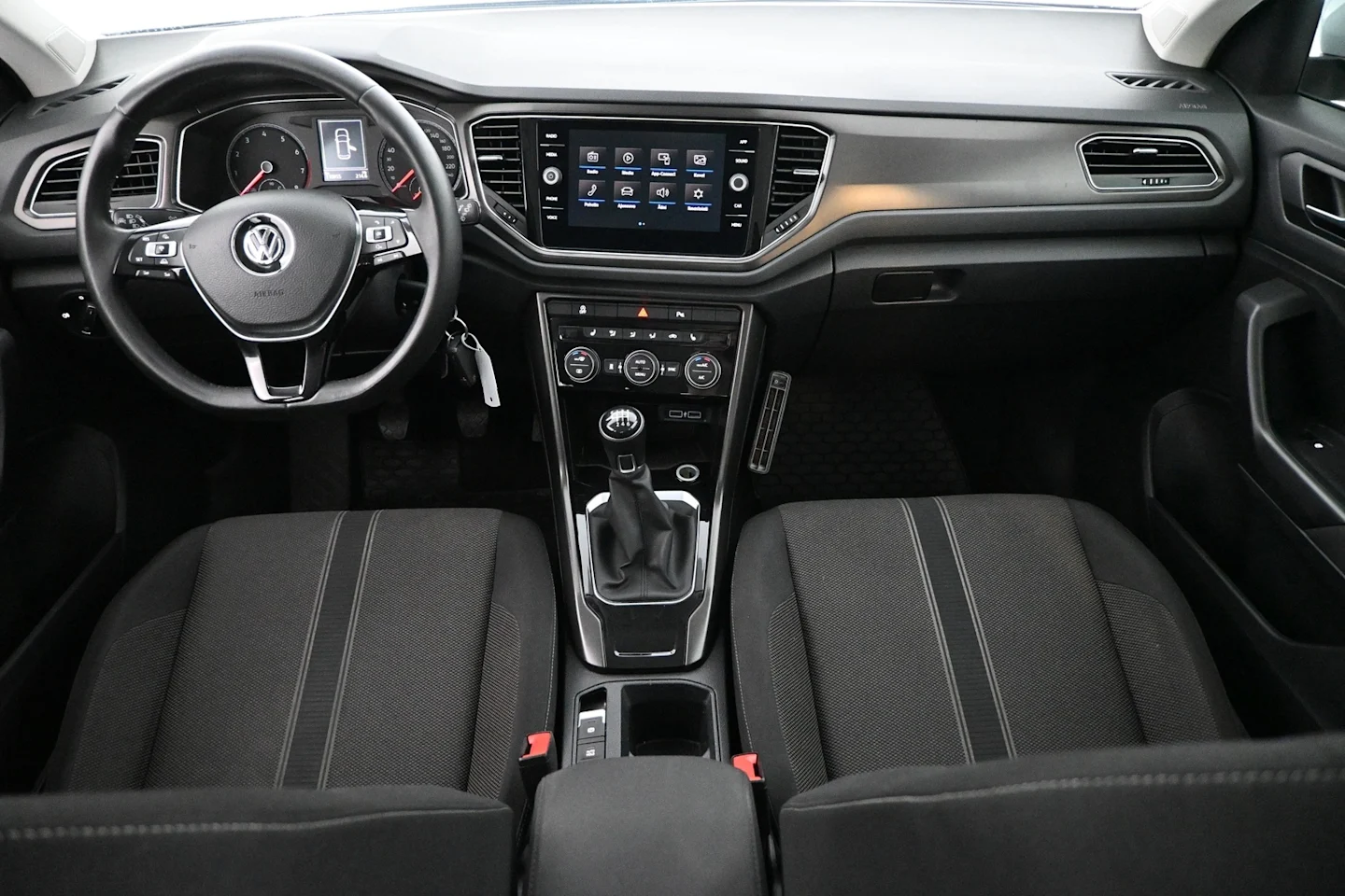 Car Image - 6bqaEdko1Juxq4OrAf8Zr1