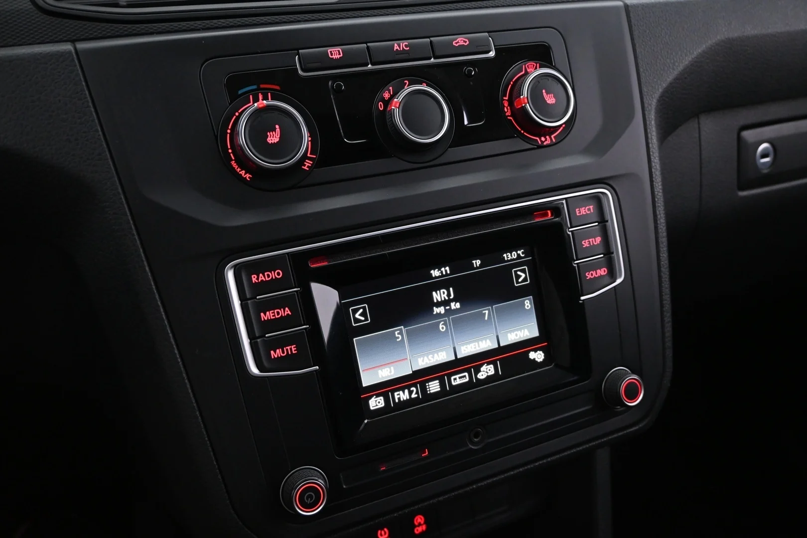 Car Image - 3MkGaNs7pftX6sGFeg1Ehl