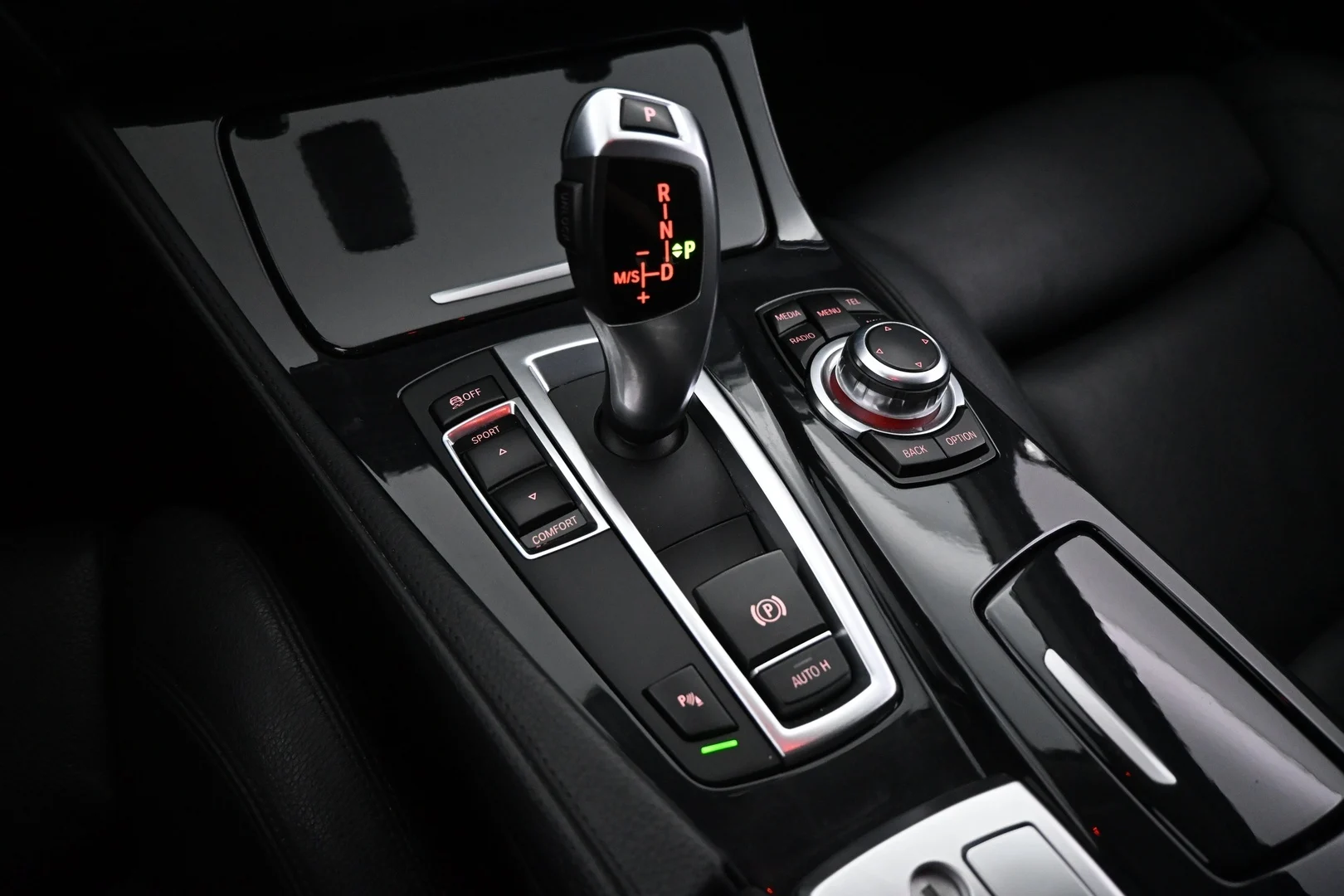 Car Image - ylDi04j1MnHKybXRwRsz1