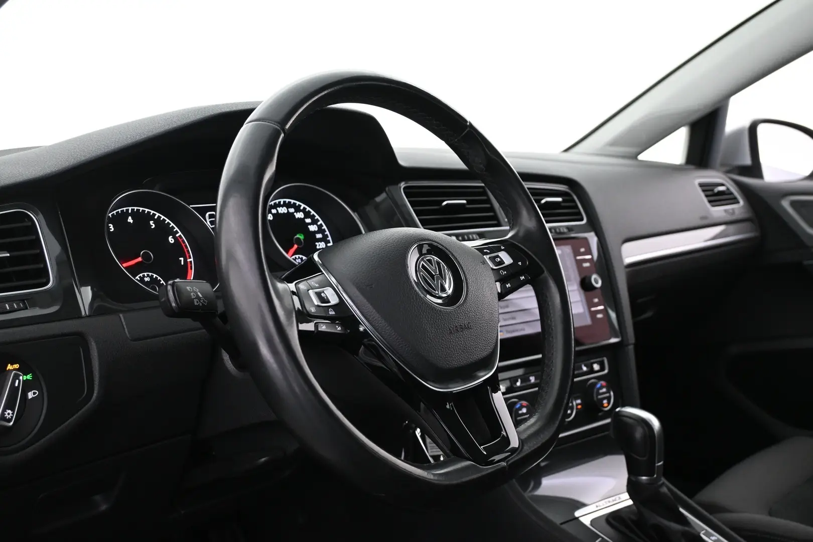 Car Image - 25F1wcQERt45FVvintyCaU