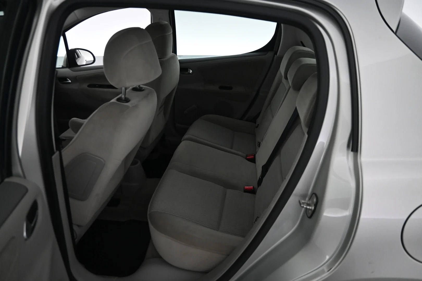 Car Image - 4kWlpdSlcOqCmb3JvNNM87
