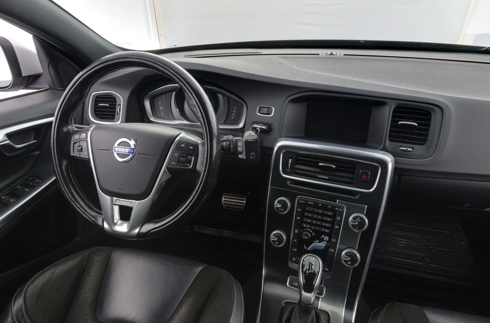 Car Image - 3Io3ctpiG6kPcK0kxYHIiC