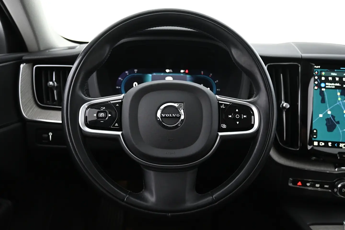 Car Image - m2boAQbSxQxH1pFwrENaH