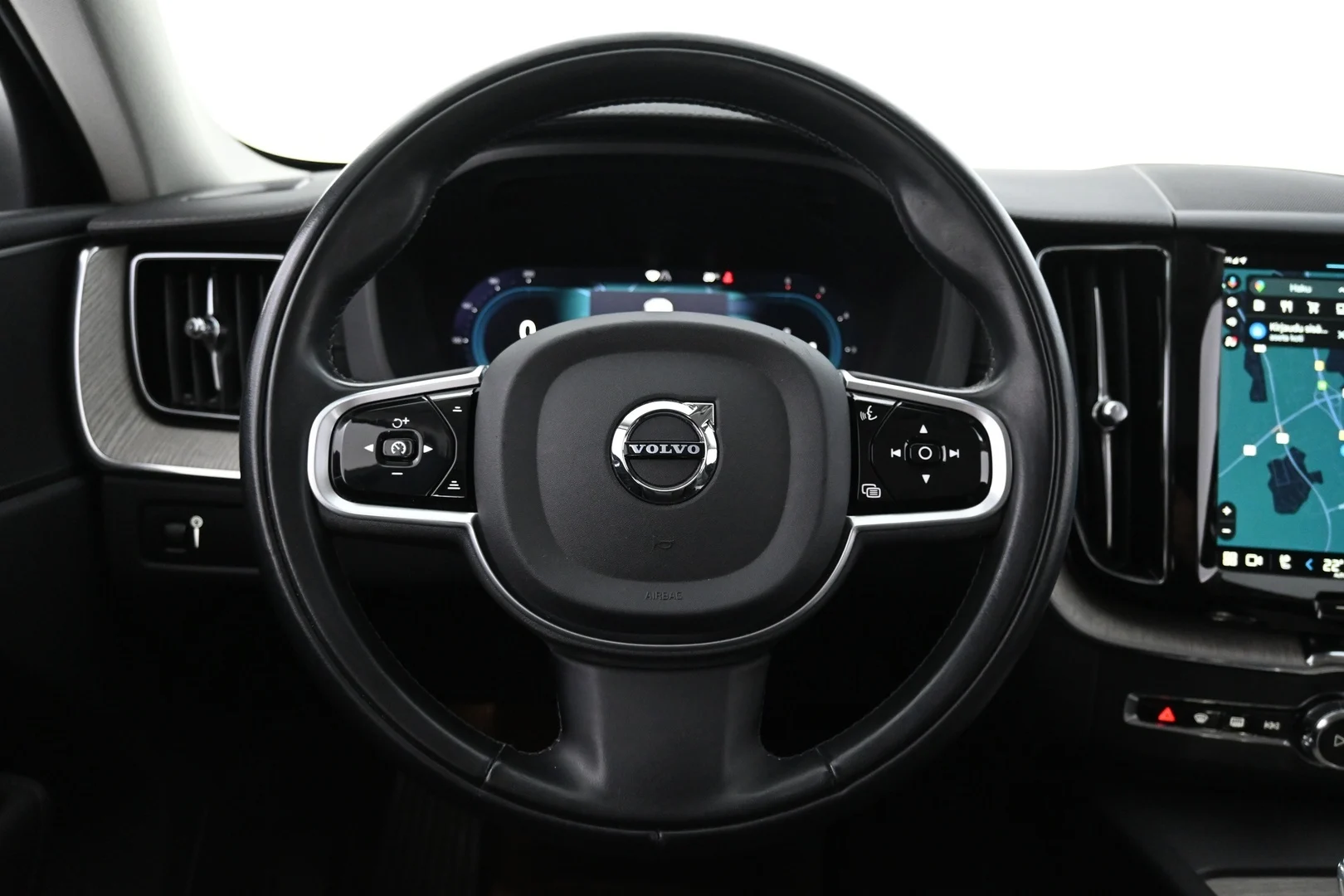 Car Image - m2boAQbSxQxH1pFwrENaH