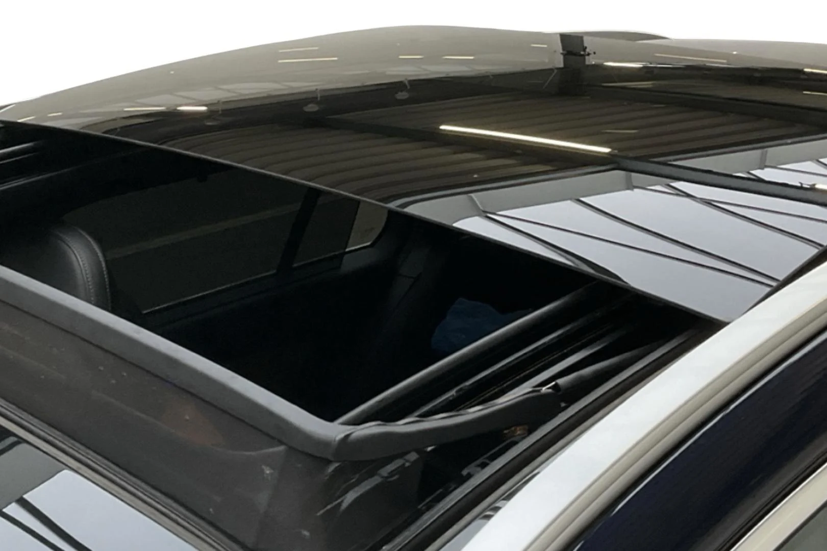 Car Image - 20aADJYwCy4Oon8YhVSUPD