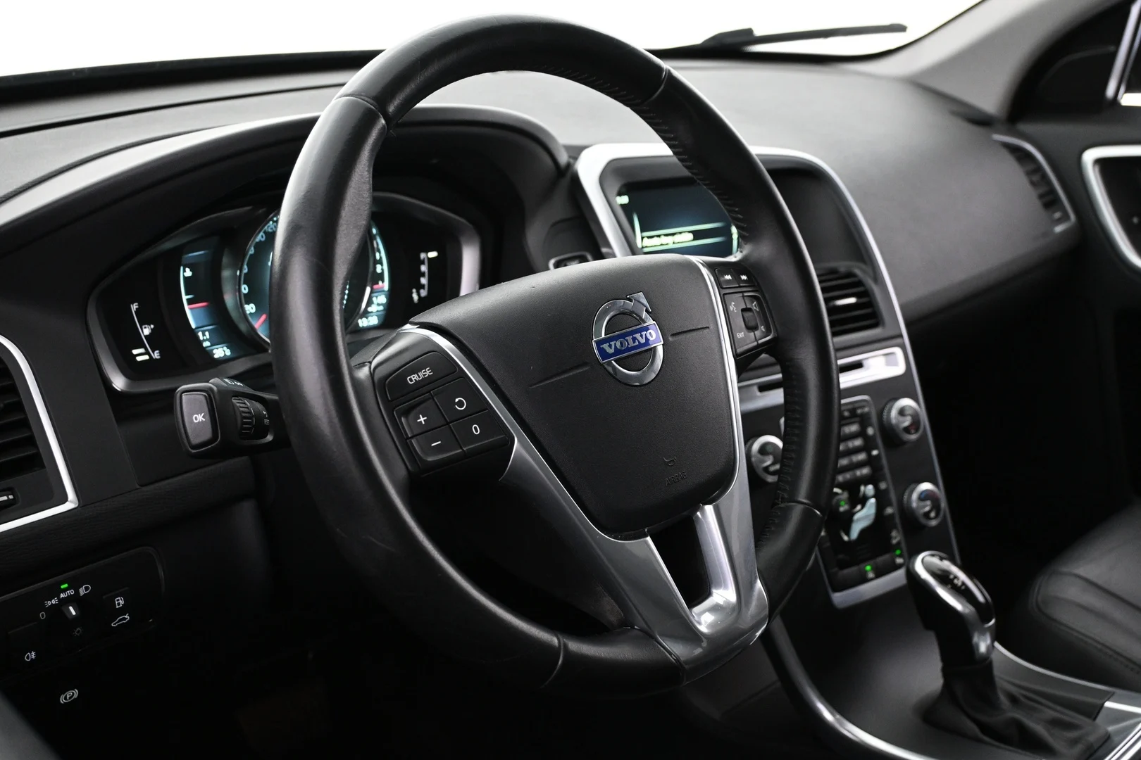 Car Image - 4KVCpxOoQF9iNTL6MMYZh1