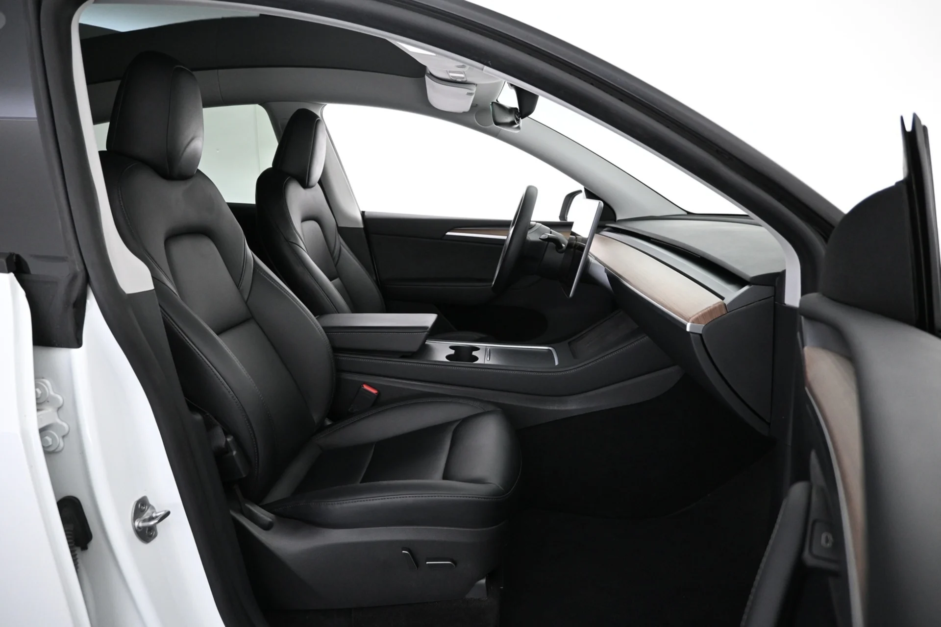 Car Image - 74xqPfubU3zlbIKWsb6iZy