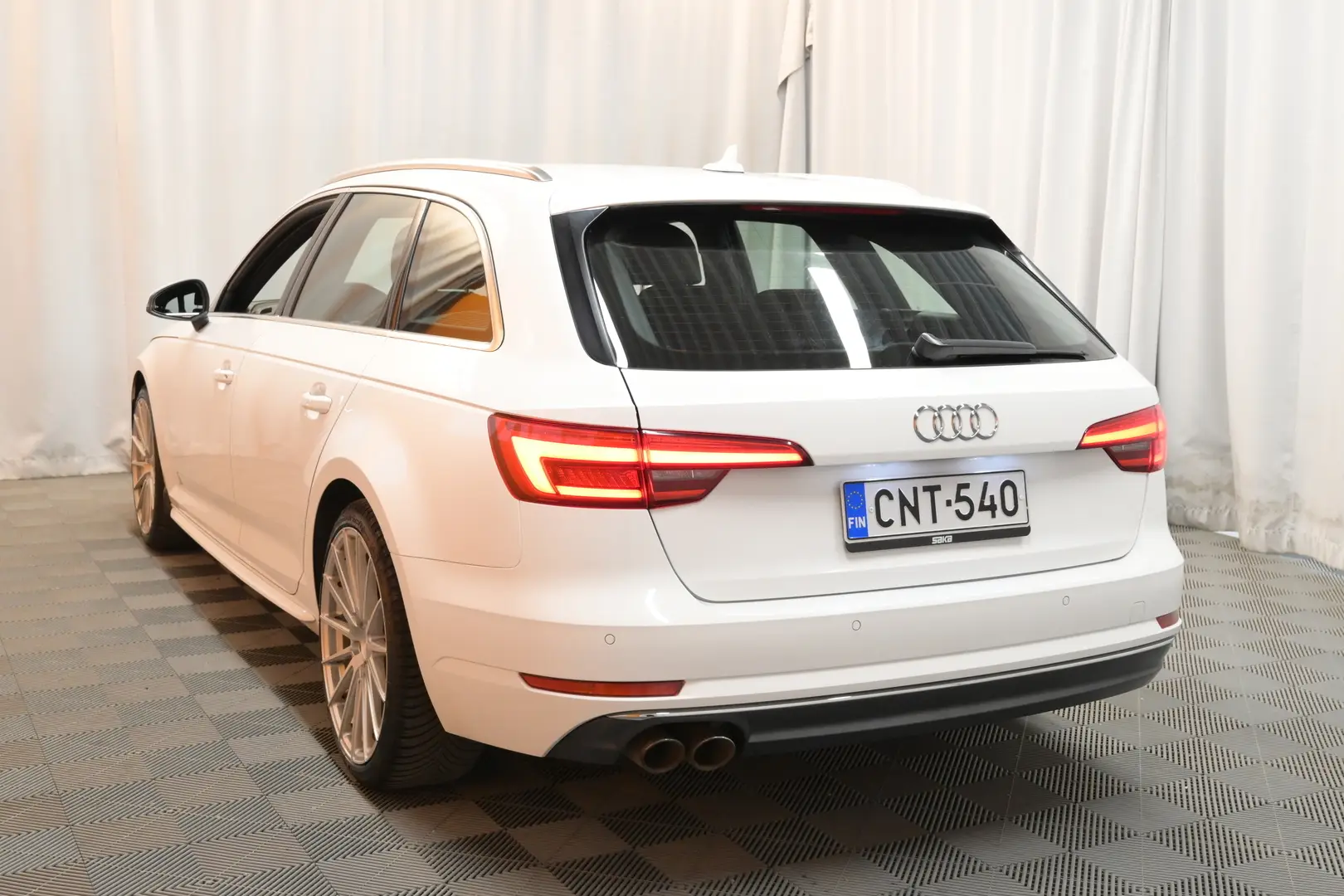 Car Image - 3j81tjdxDTGsrvVX7UQhil