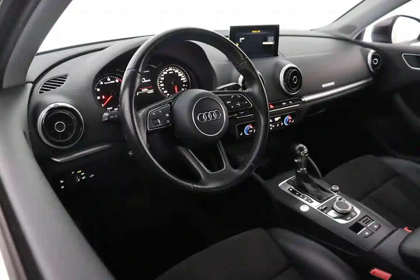 Car Image - 6DYZ2BXNHP3o7E9y25YJc9