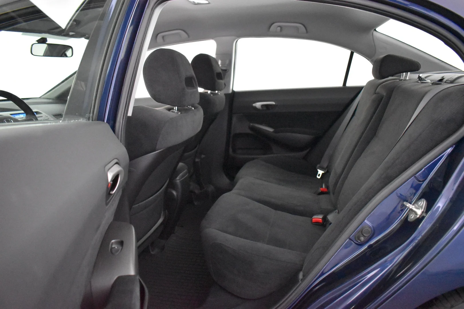 Car Image - 6vfRRIeoNonv5uVAj4SgMZ