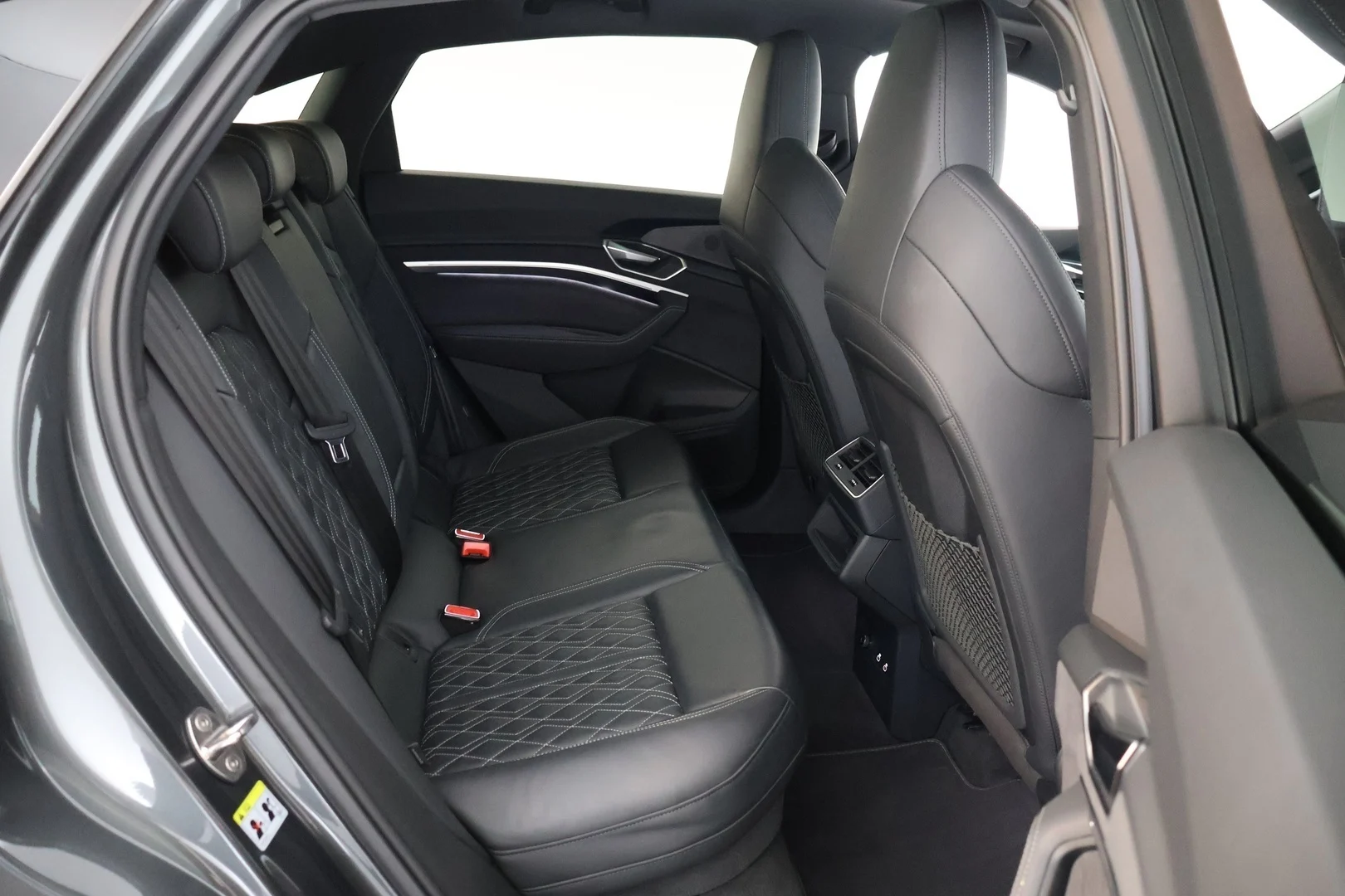 Car Image - 5trnScceGtxTrC4zPXKTCt