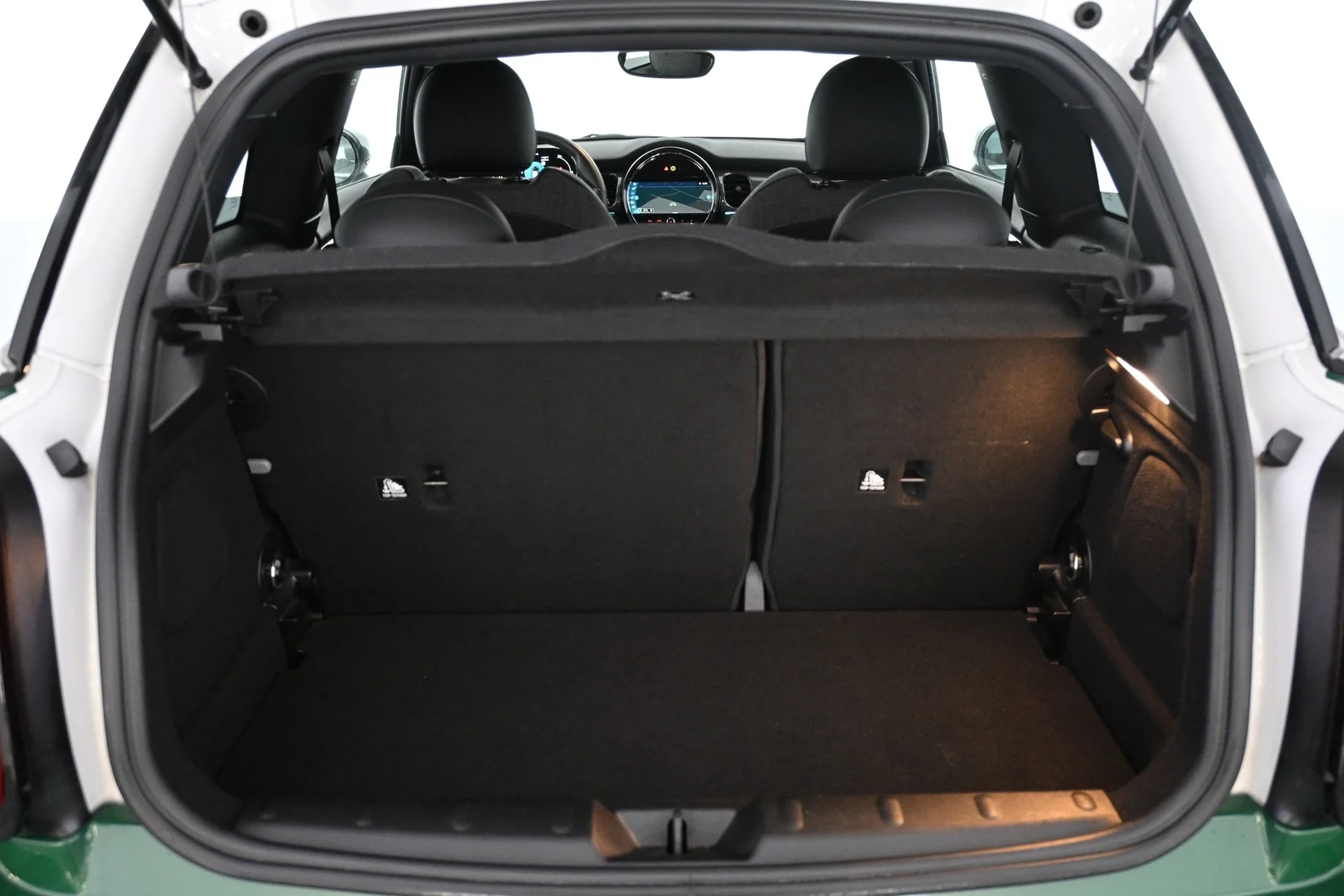 Car Image - 45OPBfruCMgChEO0xLj02P