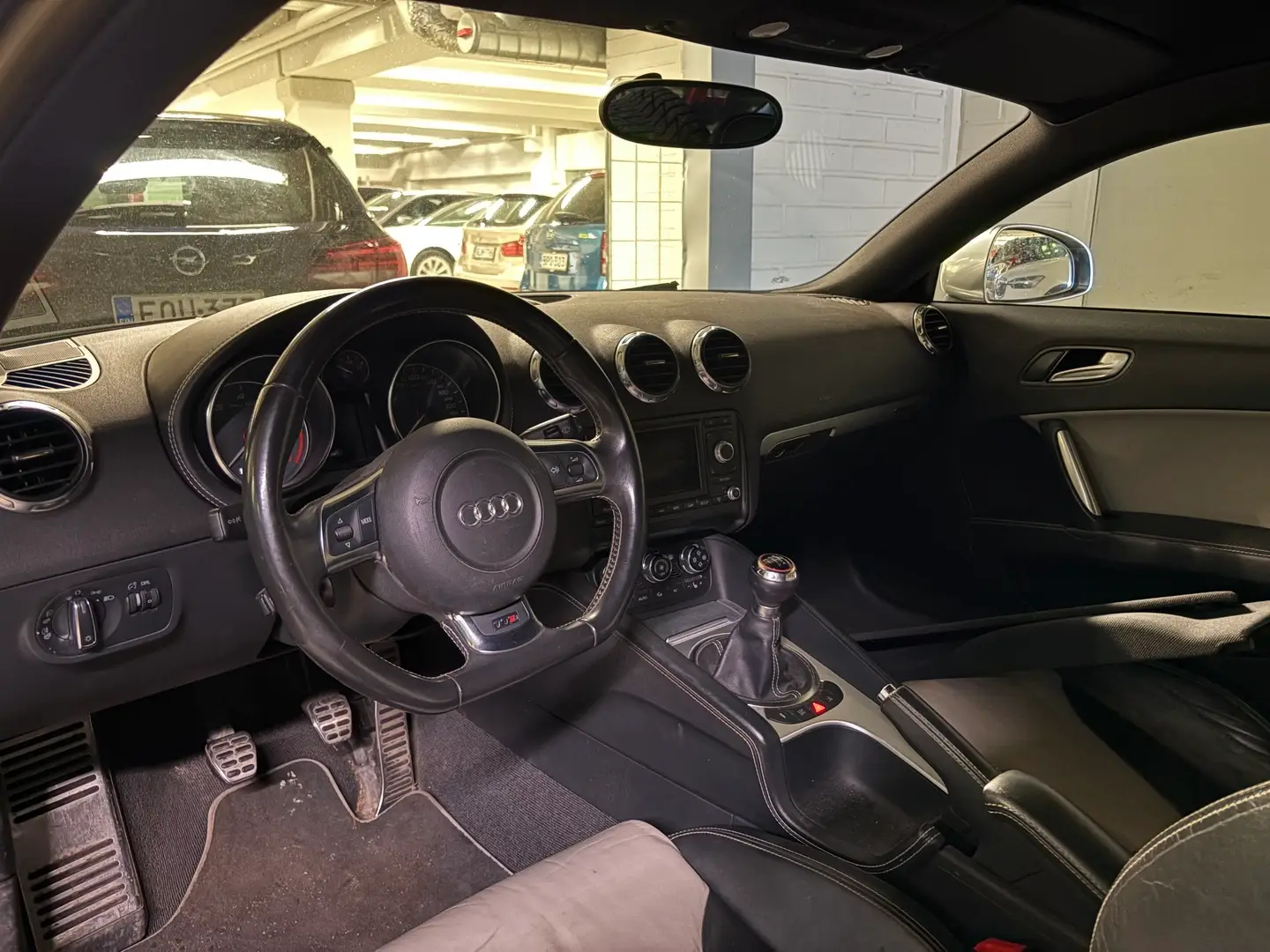 Car Image - 2ssLcPinjsdinJ2e2BcrNG