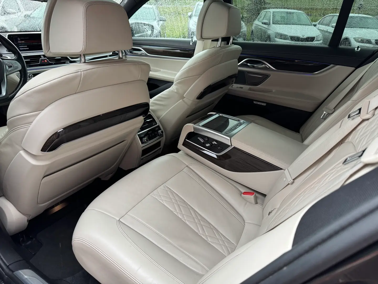 Car Image - 4hHpuG90sXNQWqMSfeh1j2